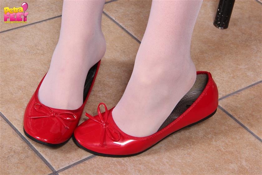 Cover 4 Pantyhose, Ballet Flats 41 Photos