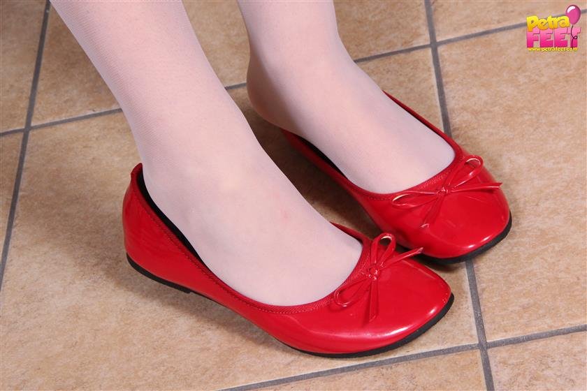 Cover 3 Pantyhose, Ballet Flats 41 Photos