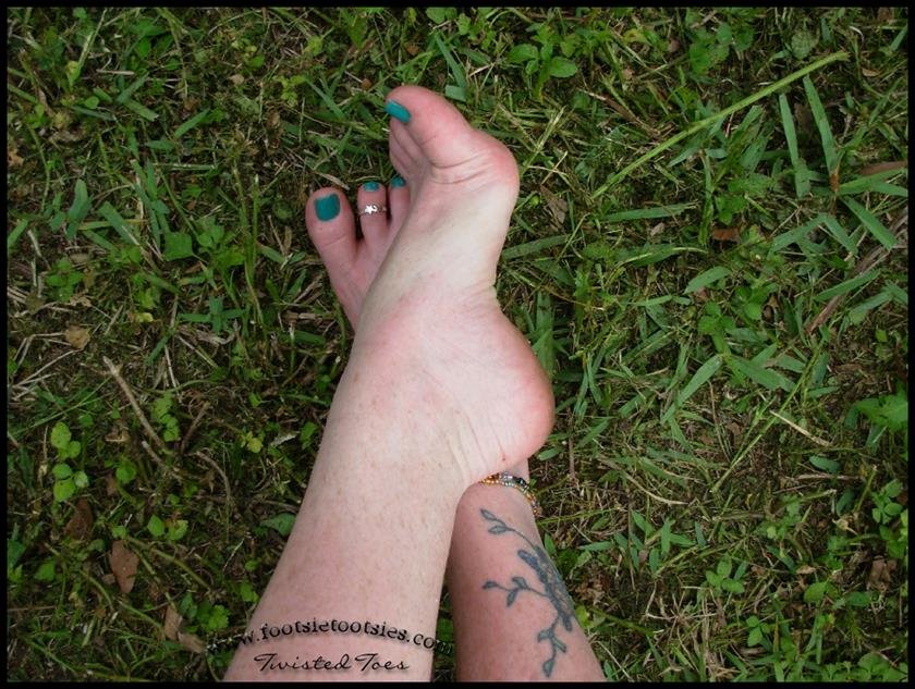 Cover 6 Twisted Toes 24 Photos