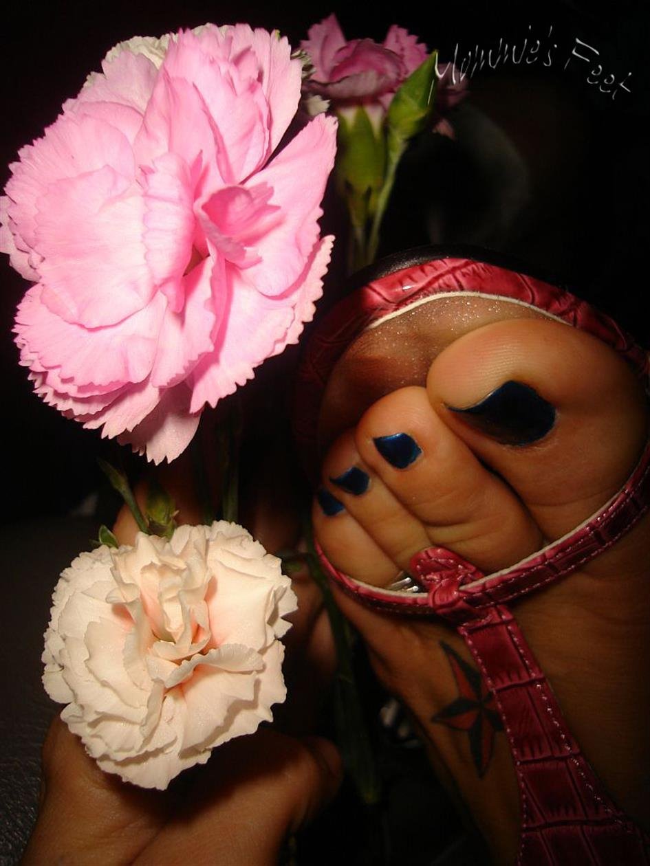 Cover 2 Mommie Dearest 30 Photos