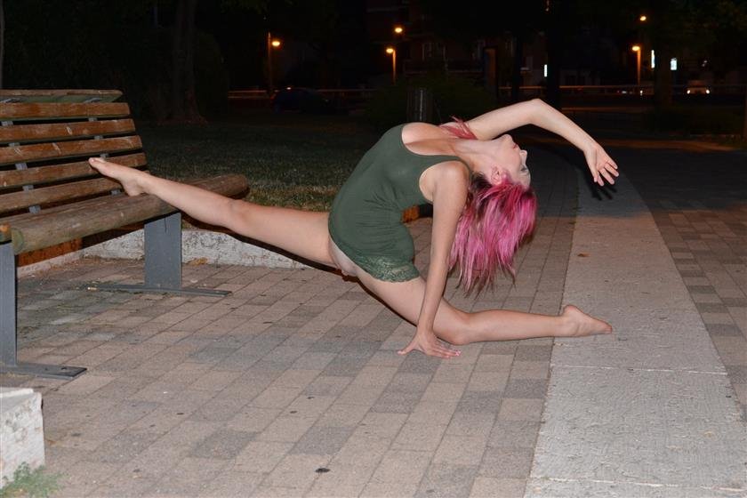 Cover 3 OXANA: stretching & flashing 28 Photos