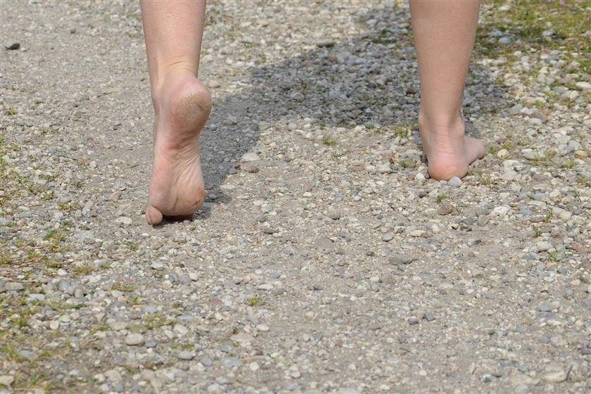 Cover 6 Barefoot Country Nudity: LADY O 07 18 Photos