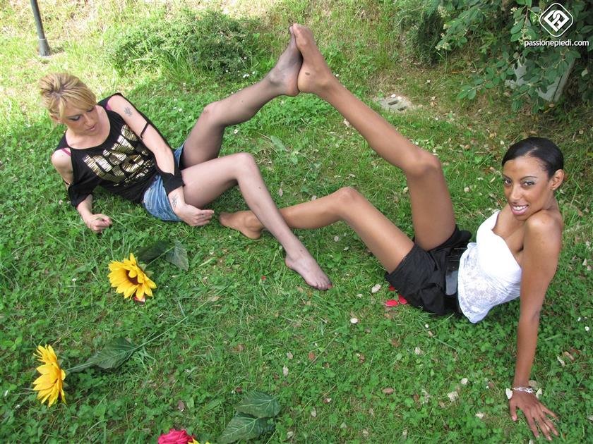 Cover 4 Mel, Marika 45 Photos