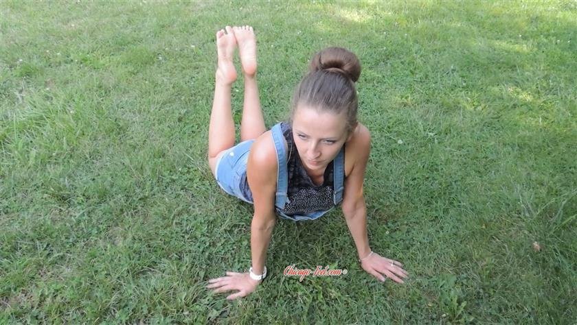Cover 6 Skyler 80 Photos