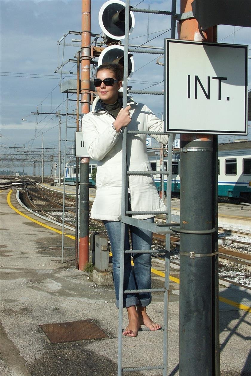 Cover 3 Fresh Urban Feet: introducing LUISA 21 Photos