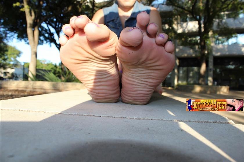 Hot Texas Feet - Sparkle: