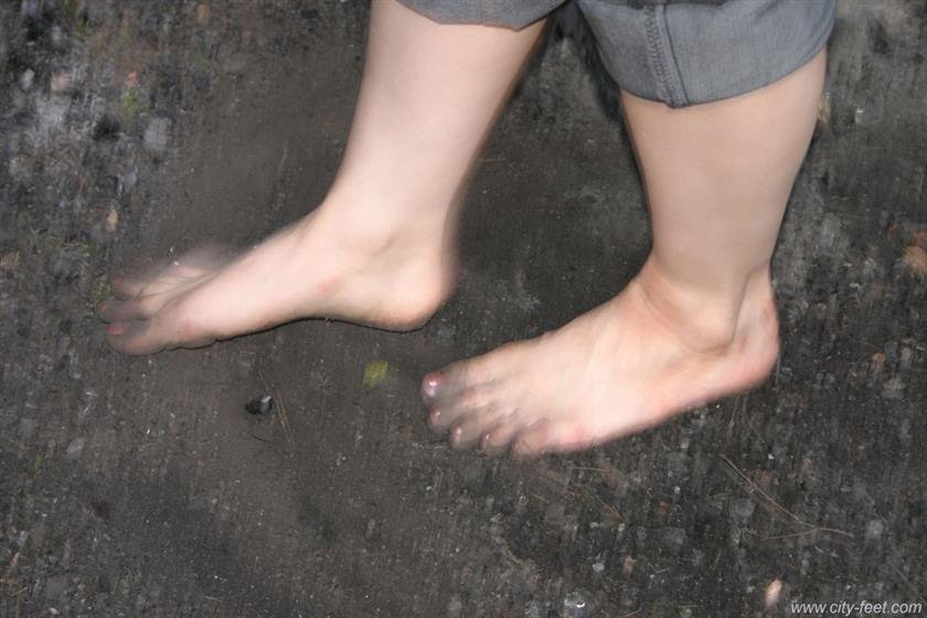Cover 4 Barefooted picnic. Part 2. 83 Photos