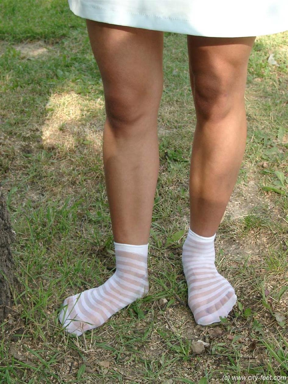 City Feet - Photosession in stockings