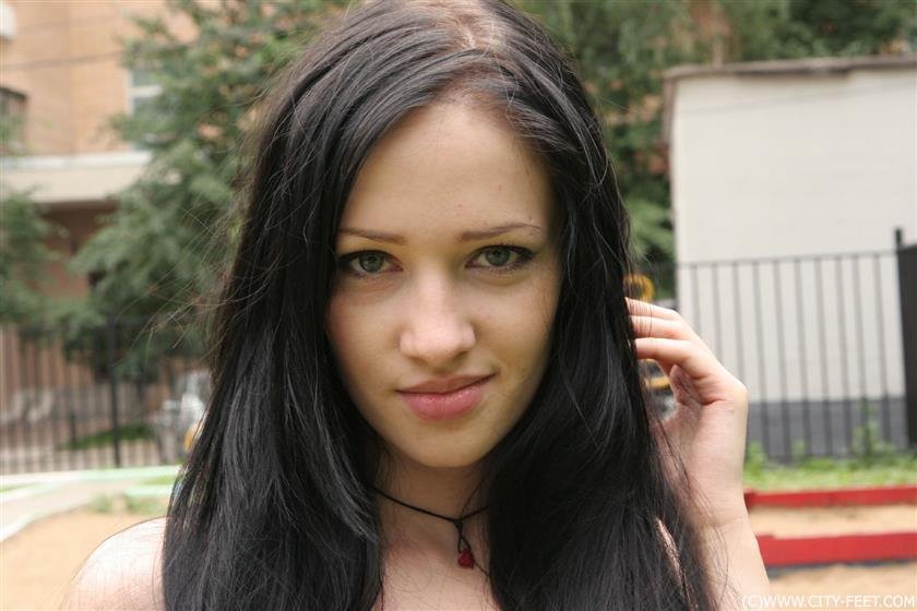 Cover 5 Beauty with dirty soles. Part 4. 94 Photos