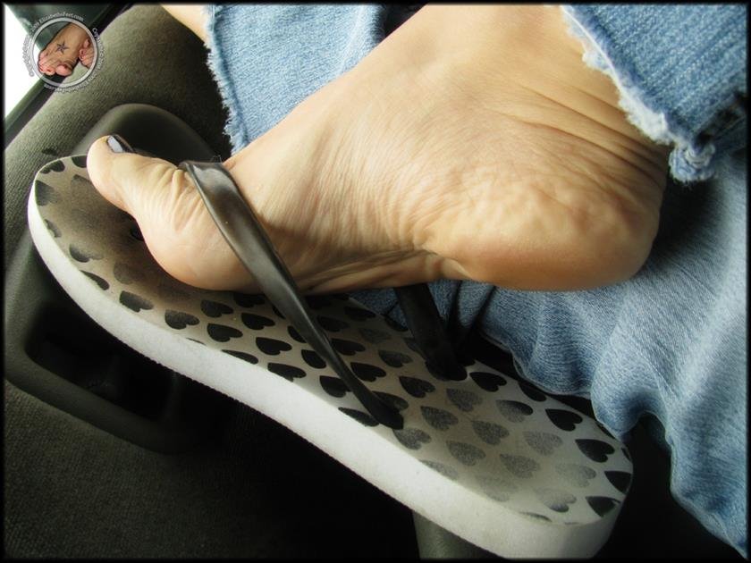 Mommies Feet - Rampage "Heart-On" Flip Flops