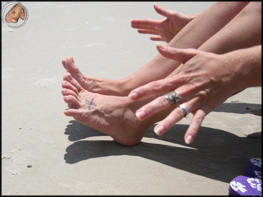 Mommies Feet - Expect more of this soon... Beach!