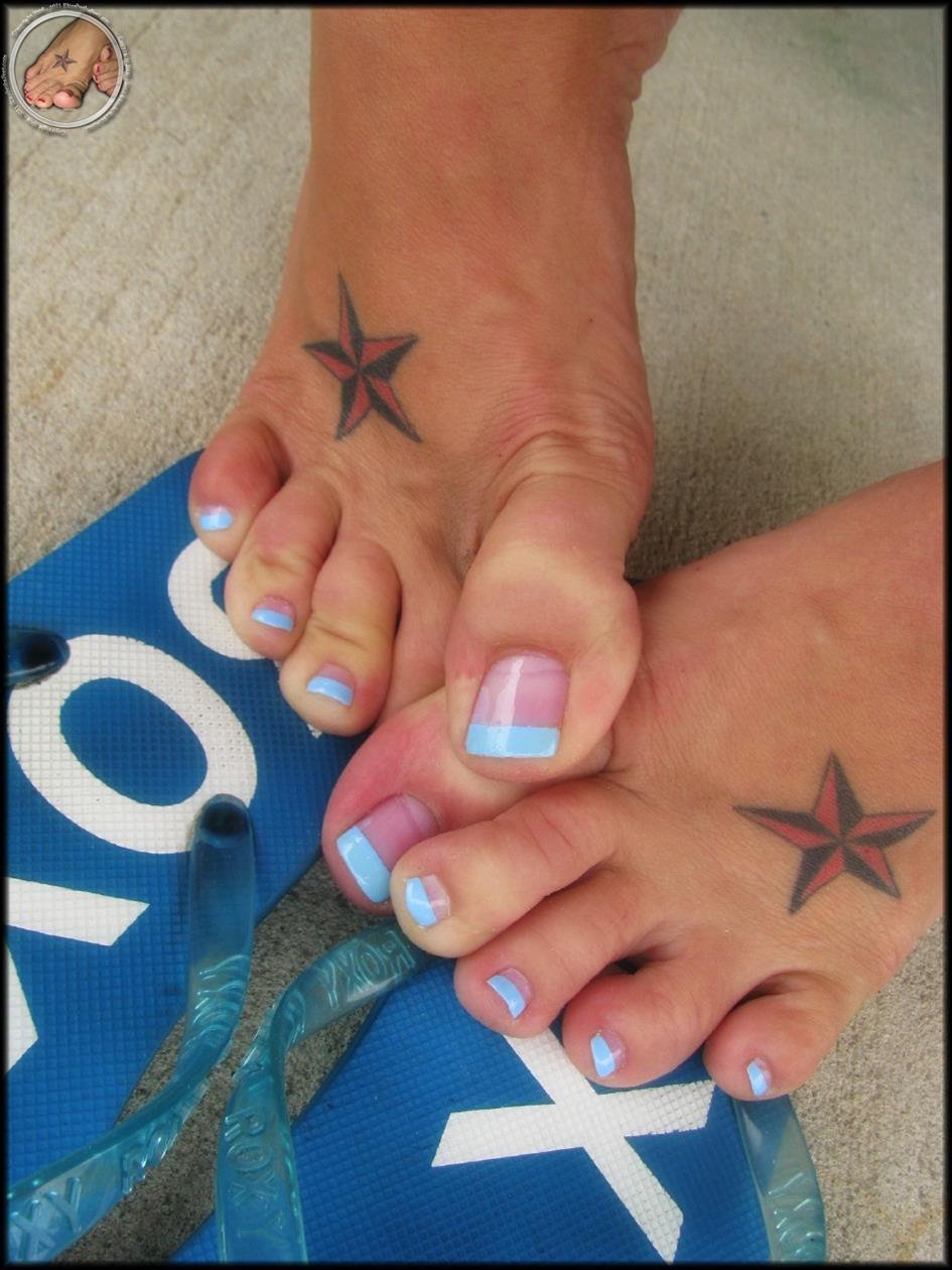 Mommies Feet - Baby Blues and Roxy Flips