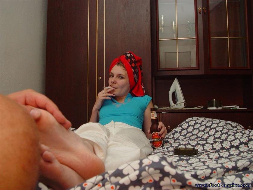 Cover 6 Kasia-foot-licking 11 Photos